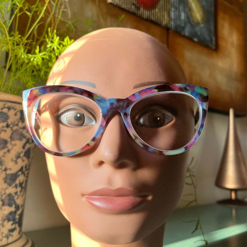Betsey Johnson  Cat Eye Readers +1.50
